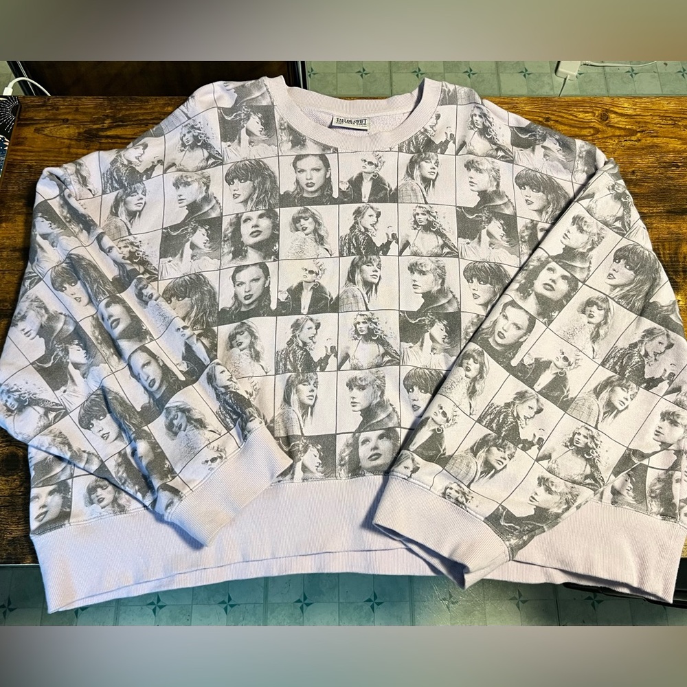 Taylor Swift Lavender Eras Tour Cropped Pullover
